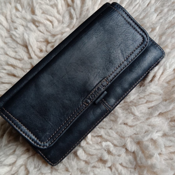 Fossil wallet - Picture 1 of 16